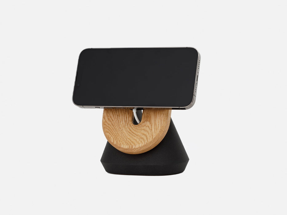 Oakywood MagSafe iPhone Stand